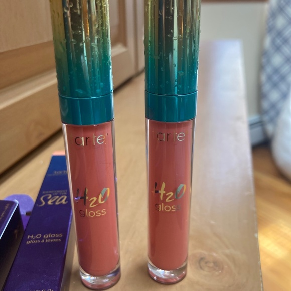 Tarte Rainforest Of The Sea H2O Gloss 4mL / 0.135 fl oz Color: Zipline - Picture 2 of 7